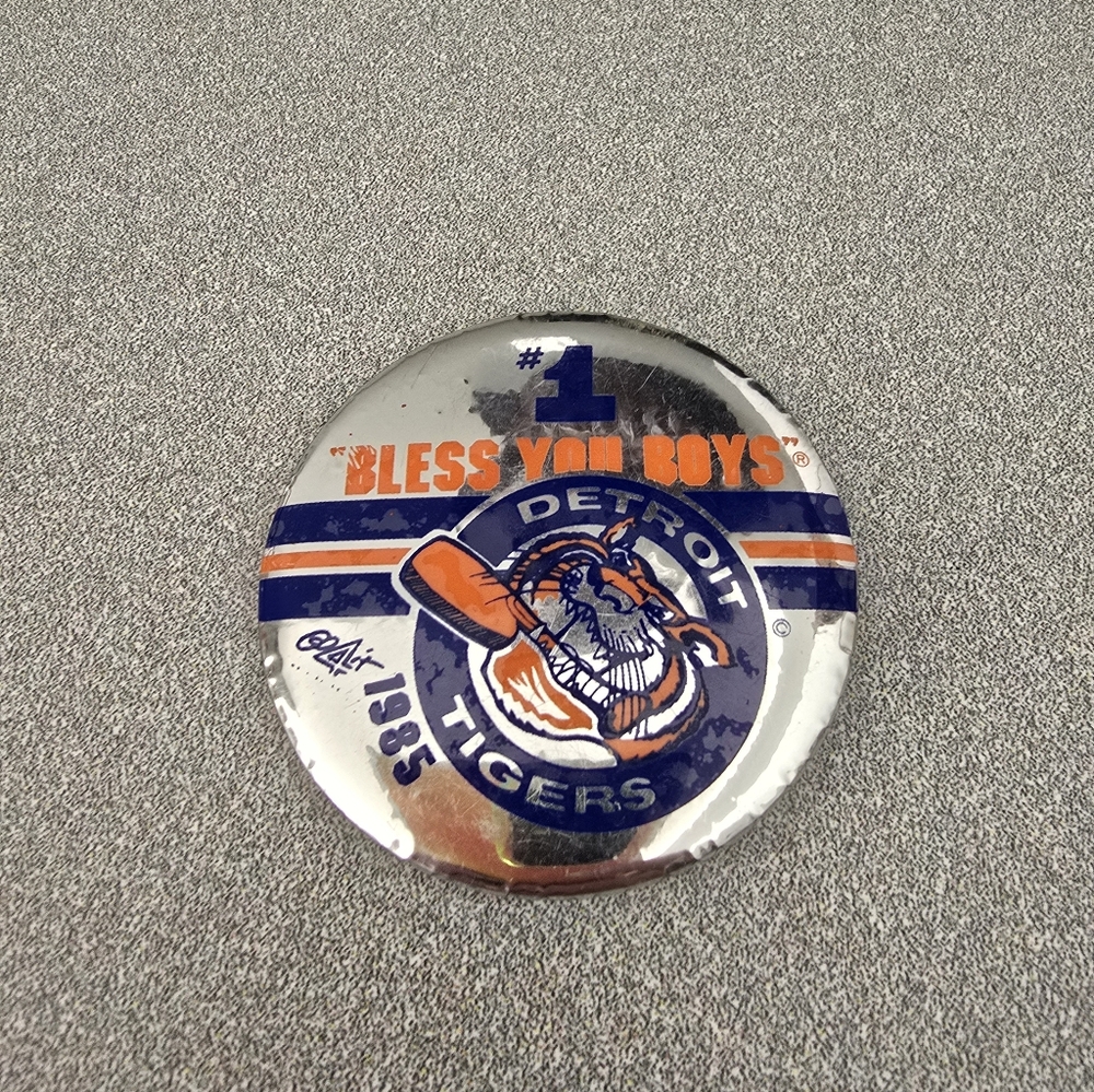 Detroit Tigers 2 Pin Set - Picture 4 of 4